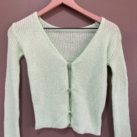 Light Green Ribbed Cardigan - Picture 3 of 8
